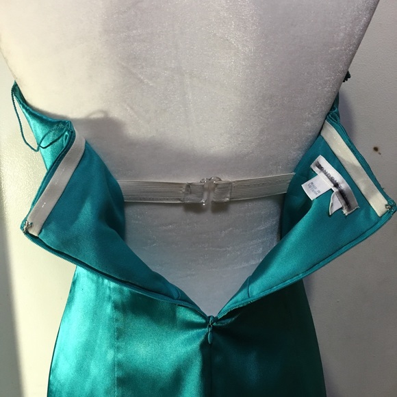 LONDON TIMES Blue Ruffle Strapless Cocktail Dress - Picture 5 of 8